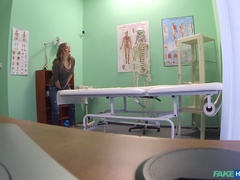 Pijpbeurt, Arts, Hondjeshouding, Verpleegster, Kut duiken, Anaal likken, Speelgoed, Uniformpje