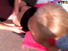 Blondine, Extrem, Absätze, Im freien, Öffentlich, Tätowierung