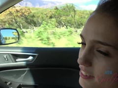 Pieds, Doigter, Branlette thaïlandaise, Huilée, Orgasme, De plein air, Petite femme, Pov