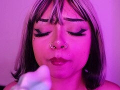 18 jahre, Blasen, Süss, Dildo, Latina