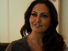 Gros cul, Gros seins, Sucer une bite, Dingue, Queue, Grosse, Branlette thaïlandaise, Mère que j'aimerais baiser