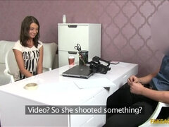 Amateur, Culo, Verga grande, Estilo perrito, Penetracion con dedos, Oficina, Pov, Coño