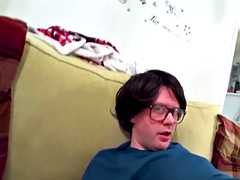 Yorkshire nerd cums in big babes mouth