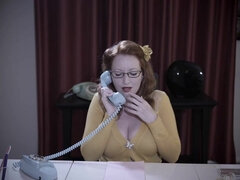 Grote mammen, Erotisch, Roodharige vrouw, Secretaresse, Tieten likken