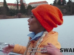 Grosser schwanz, Bisexuell, Gehörnter ehemann, Hardcore, Hd, Pov, Flotter dreier, Frauentausch