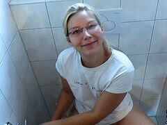 Allemand, De plein air, Pisser, Public