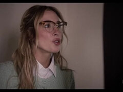 Rubia, Mamada, Penetracion con dedos, Lesbiana, Pequeña, Realidad, Medias largas, Voyeur