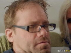 Gros cul, Gros seins, Mère que j'aimerais baiser, Piercing, Chatte, Réalité, Belle mère, Tatouage