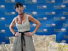 Tetona, Corrida, Consolador, Estilo perrito, Lamidas, Maduro, Mamá, Vibrador