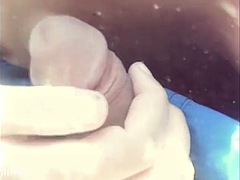 Пляж, Ласковые ручки, Дрочит, На публике, Под водой