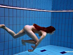 Chica, Vestido, Fetiche, Piscina, Público, Pelirrojo, Ruso, Adolescente