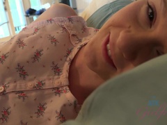 Amateur, Corrida, Penetracion con dedos, Masturbacion con pies, Novia, Pajear, Pov, Durmiendo