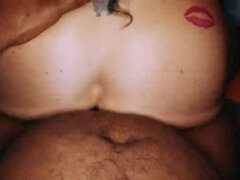 Grosser kitzler, Grosser schwanz, Schwarz, Blasen, Interrassisch, Pov, Muschi, Nass