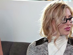 Gros seins, Lesbienne, Mère que j'aimerais baiser, Rasée, Plan cul à trois, Nénés