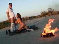 ビーチ, デカ尻, デカパイ, フェラチオ, なめる, 淫乱熟女, オマンコ, 赤毛