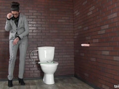 Chica, Cuarto de baño, Culo grande, Tetas grandes, Corridas, Agujero de la gloria, Madres para coger, Juguetes