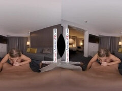 Grote kont, Blond, Pijpbeurt, Lul, Hardcore, Kut duiken, Kousen, Tieten likken