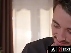 Anal, Cul, Gros seins, Sucer une bite, Tir de sperme, Gorge profonde, Hd, Masturbation