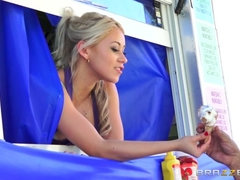 Culo, Entre bastidores, Tetas grandes, Rubia, Mamada, Pov, Realidad, Juguetes