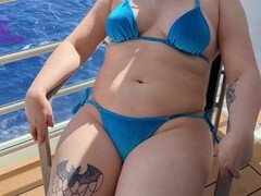 Bikini, Cornudo, Consolador, Masturbación, Madres para coger, Al aire libre, Juguetes, Esposa