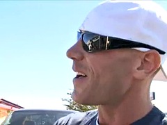 ラティーナ, 恥ずかしがりや