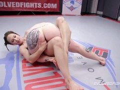 レズビアン, ペニスバンド, レスリング