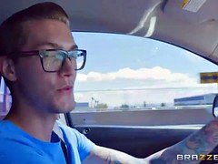 Gros seins, Sucer une bite, Jarretelles