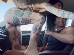 Grote lul, Auto, Diep in de keel, Emo jongen, Openbaar, Kut duiken, Tieten likken, Nat