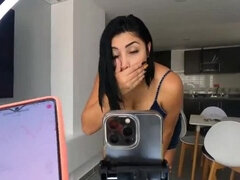 Латиноамериканки, Мастурбация, Оргазм, Сквиртинг, Игрушки, Вибратор