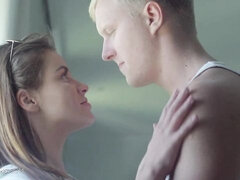 Leie, Bad, Grosser schwanz, Blasen, Braunhaarige, Penis, Dürr, Ablutschen