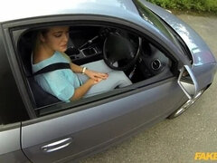 Sucer une bite, Voiture, Couple, Tir de sperme, Faciale, De plein air, Pov, Chatte