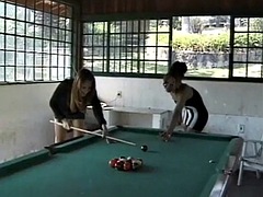 Shemales Fernanda and Gabrielly fuck in the pool