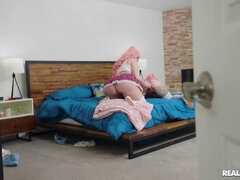 Grote lul, Grote mammen, Pijpbeurt, Bruinharig, Hardcore, Hd, Realiteit, Tieten likken