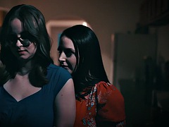 Lieveling, Grote mammen, Bruinharig, Harig, Lesbisch, Likken, Tieten likken, Vrouw