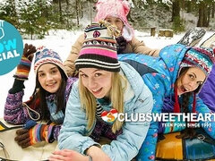 Leie, Verein, Hundestellung, Fingern, Masturbation, Muschi, Eng, Titten