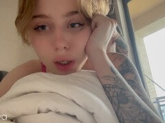 Real homemade sex video of amateur couple with shaved pussy receiving cumshot on cute face