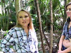 Rijpe lesbienne, Buiten, Tiener