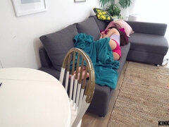 Брюнетки, Семяизвержение, Европейки, Семья, Натуральные сиськи, Бритые, Молоденькие, Сиськи