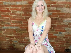 Любители, Большие сиськи, Блондинки, Дилдо, Пальцем, Зрелые, Стриптизерша, Игрушки