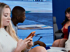 Большие сиськи, Минет, Собачьи, Межрасовый секс, Соски, Киски, Юбки, Чулки