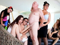 Leie, Blasen, Braunhaarige, Pummelig, Fetisch, Hd, Reif, Orgie