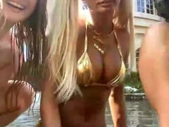 Amateur, Rubia, Piscina, Público, Tetas