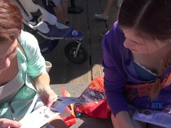 Leie, Braunhaarige, Freundin, Lesbisch, Milf, Zierlich, Muschi, Titten