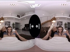 Grosse titten, Blondine, Blasen, Vollbusig, Handjob, Natürlichen titten, Titten