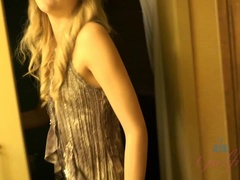Leie, Bad, Kleid, Masturbation, Pov, Muschi, Rasiert, Abendanzug