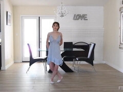 18 jahre, Grosse titten, Dildo, Masturbation, Jungendliche (18+), Titten, Spielzeuge, Vibrator