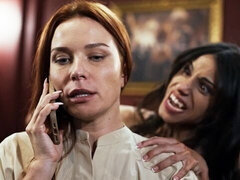 Grote mammen, Bruinharig, Dominante vrouw, Fetisj, Hd, Zoenen, Latijnse vrouw, Zuigen