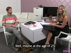 Leie, Hundestellung, Frau, Weibliche domination, Nahrung, Büro, Muschi, Student