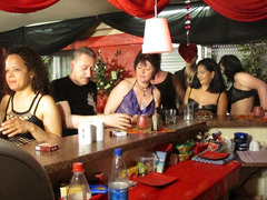 Hardcore, Party