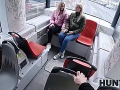 Biseksueel, Tsjechisch, Hd, Lesbisch, Natuurlijke tieten, Openbaar, Realiteit, Schreeuwen